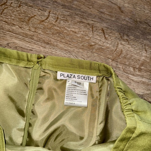 Plaza South • VTG Linen Blend Floral Embroidered Maxi Skirt - Picture 4 of 9